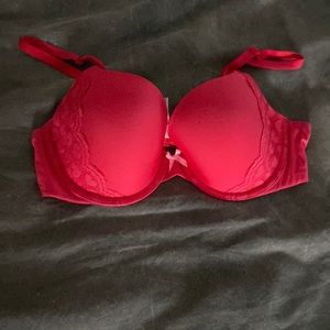Body by Victoria /Victoria’s Secret convertible straps size 36C bra with lace